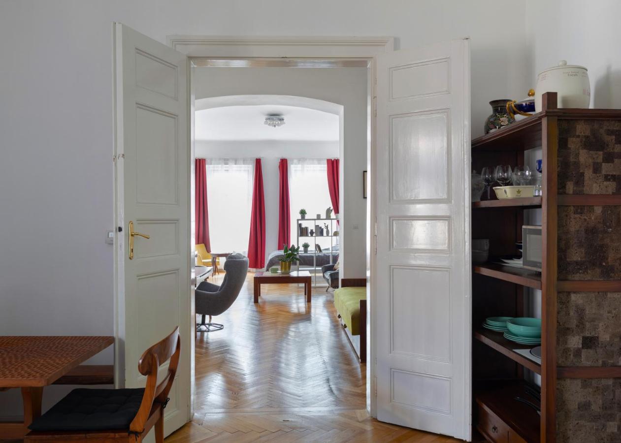Bright & Spacious Loft With Basilica View Budapest Esterno foto