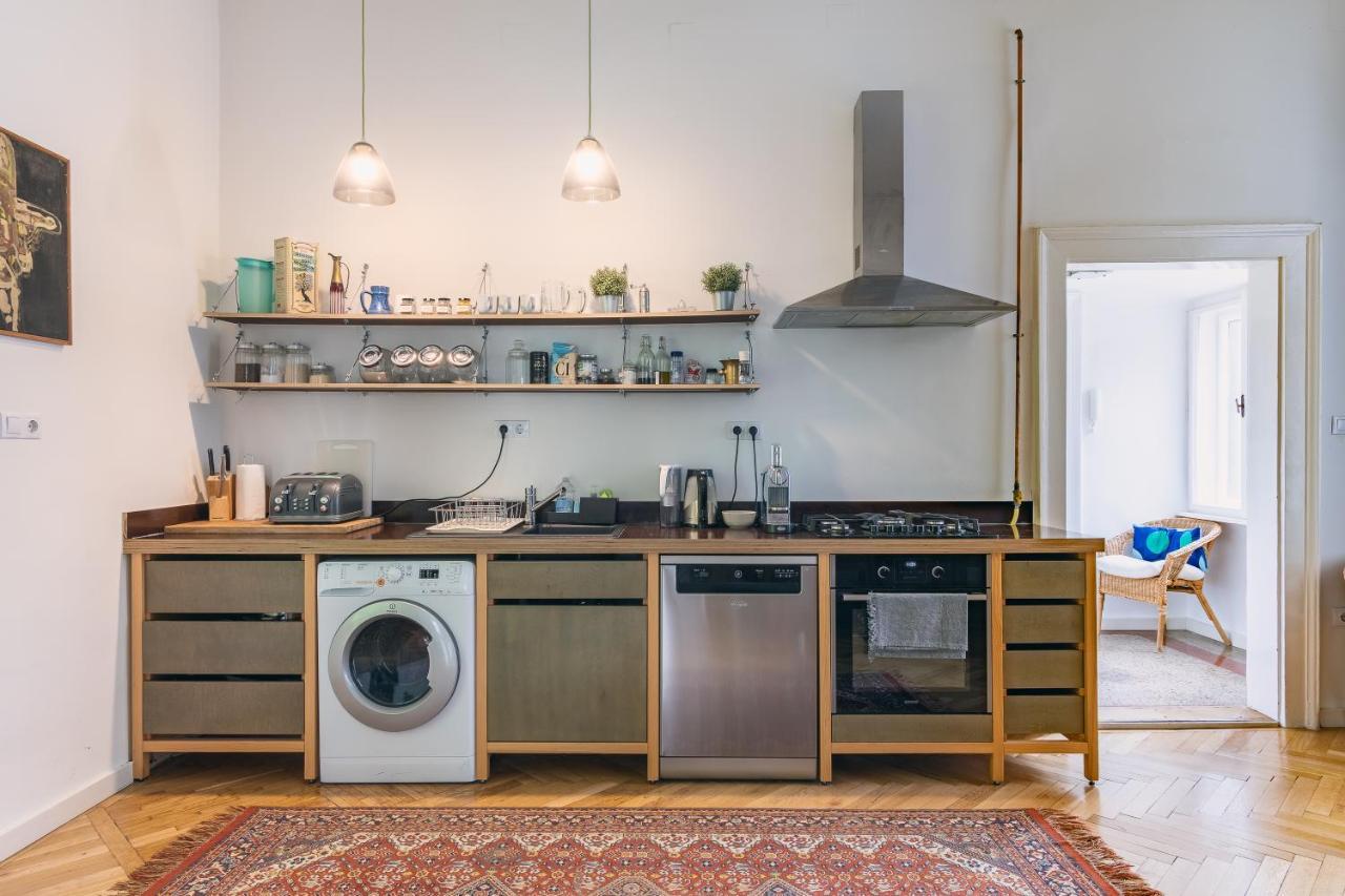 Bright & Spacious Loft With Basilica View Budapest Esterno foto
