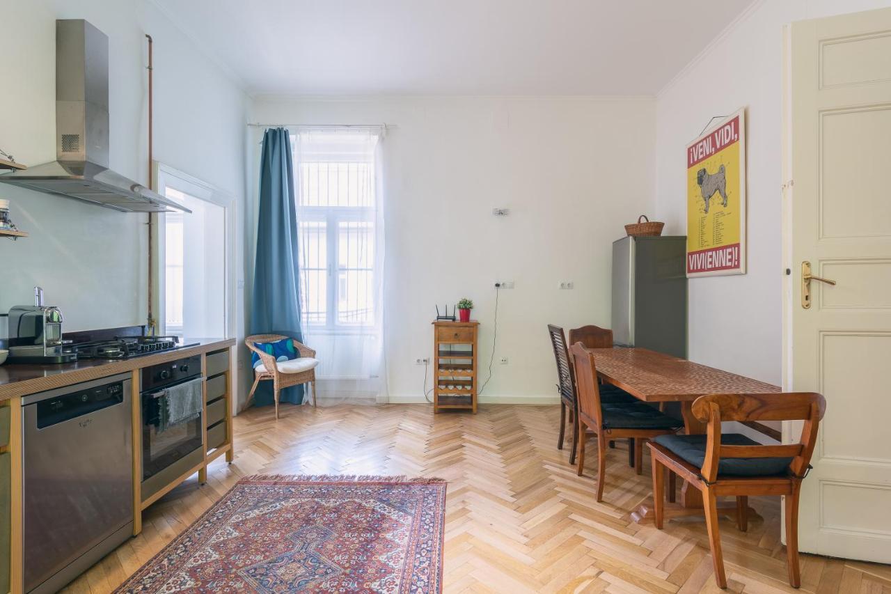 Bright & Spacious Loft With Basilica View Budapest Esterno foto